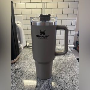 Stanley 40 0z quencher